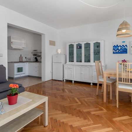 Lovely Apartment In Novi Vinodolski With Wifi Экстерьер фото