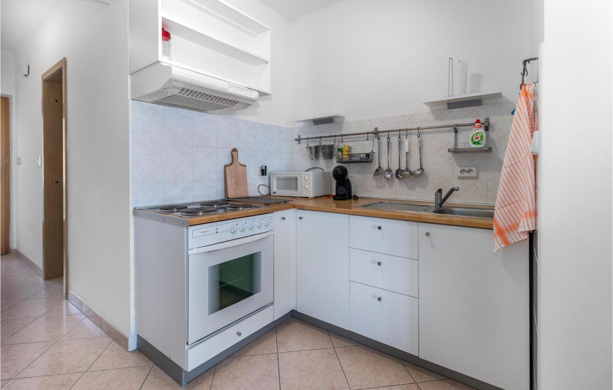 Lovely Apartment In Novi Vinodolski With Wifi Экстерьер фото